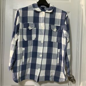 Náutica Blue and White  Plaid buttons down long sleeve shirt size Medium. NWT.